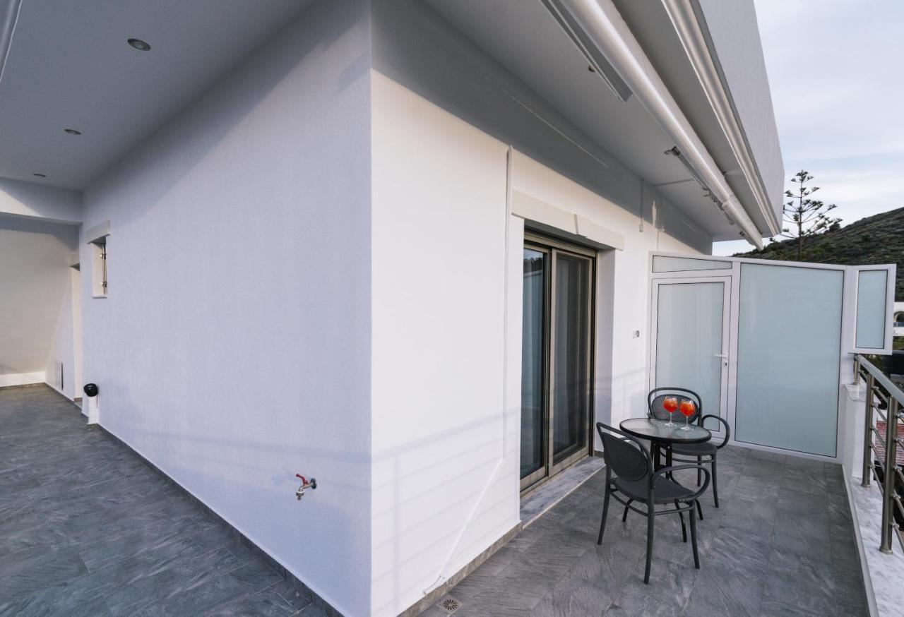 Lychnos Apartments Kamilari Luaran gambar