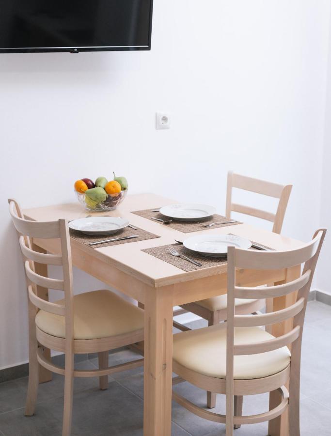 Lychnos Apartments Kamilari Luaran gambar