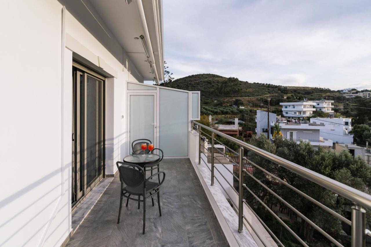 Lychnos Apartments Kamilari Luaran gambar